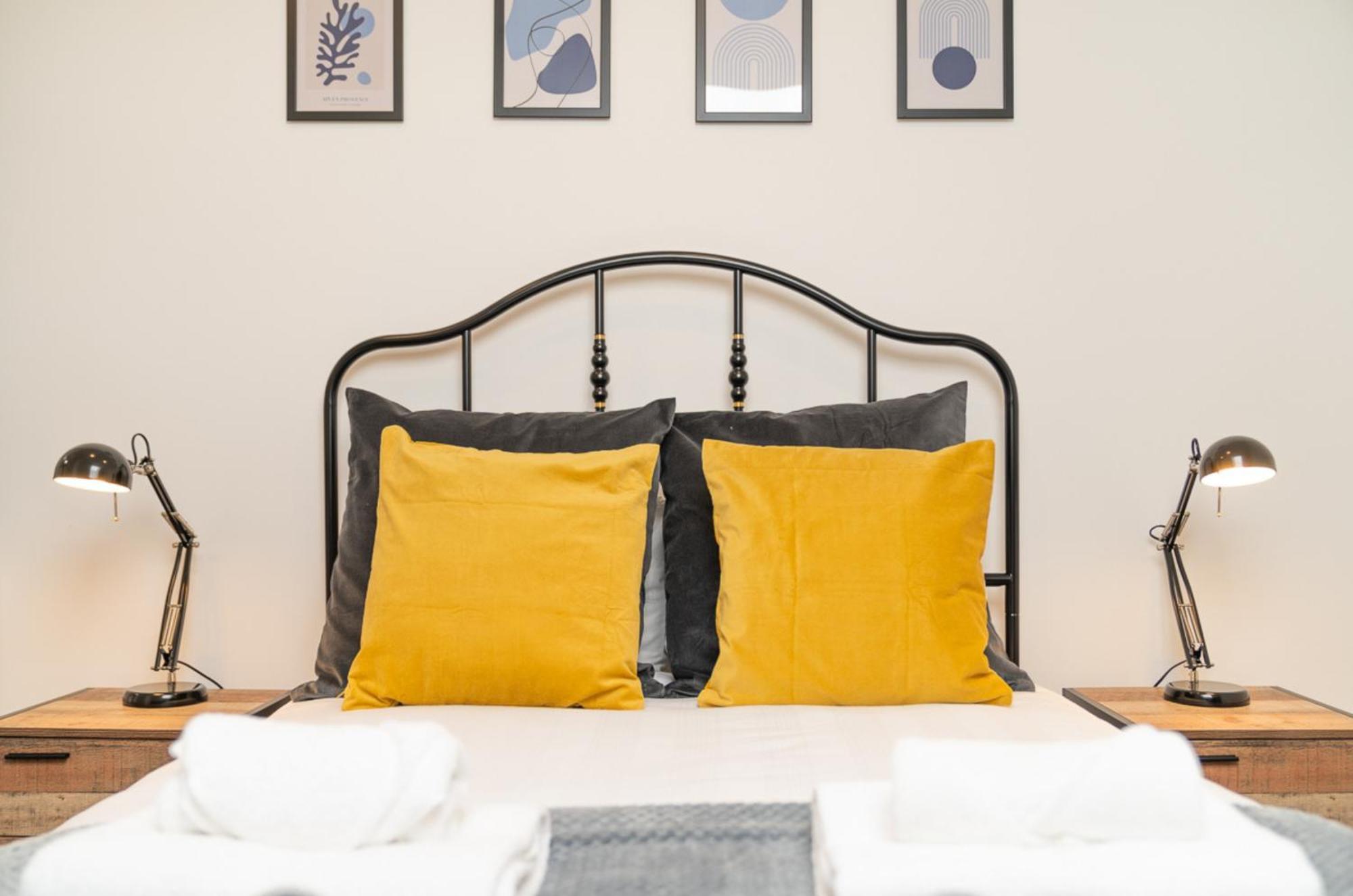Two Bedroom Apartment At Buonomo Stays Short Lets & Serviced Accommodation Londra Dış mekan fotoğraf
