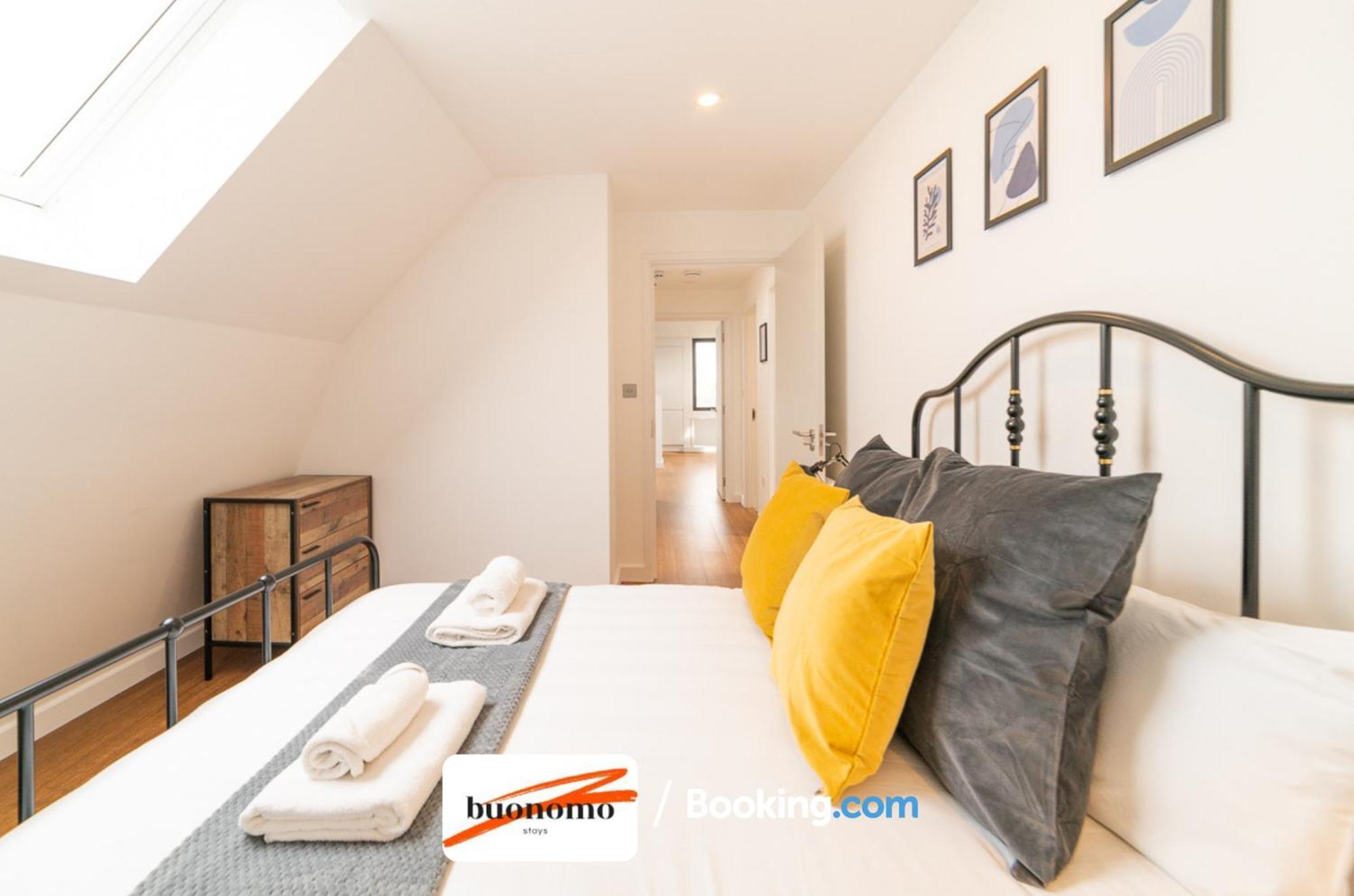Two Bedroom Apartment At Buonomo Stays Short Lets & Serviced Accommodation Londra Dış mekan fotoğraf